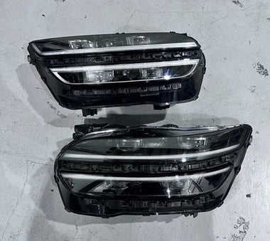 2022-2025 Genesis GV70 Full LED Headlight PAIR OEM 92101-AR000