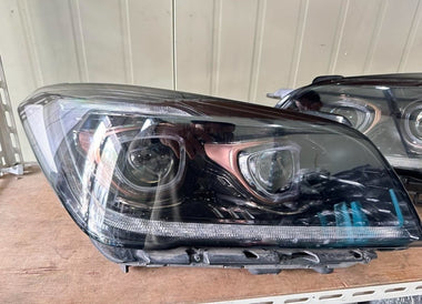 2018-2020 Genesis G80 Sport Full LED Headlight RH OEM 92102B1700