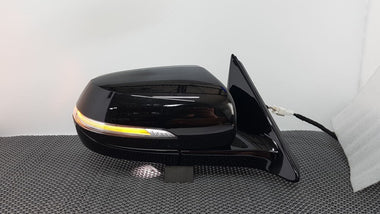2015-2016 Hyundai Genesis Sedan Right Mirror w/o Camera OEM 87620-B1GK0T5K