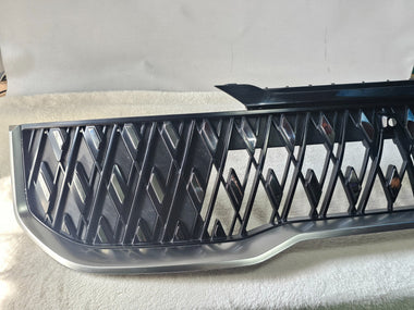 2025-2026 Kia Carnival KA4 PE Hybrid Front Grille w/Camera OEM 86350-R0500