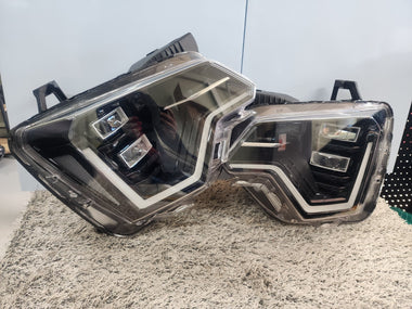 2025-2026 Kia Niro PAIR LED Headlight Assembly OEM 92101-AT150 92102-AT100