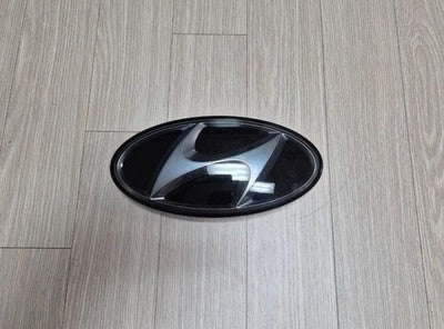 OEM 86355-G8000 2018 2019 Hyundai Sonata Front Bumper Grille SCC Emblem