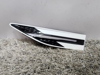 2024-2025 Hyundai Sonata Left Driver Fender Turn Signal Light OEM 92301-L1500