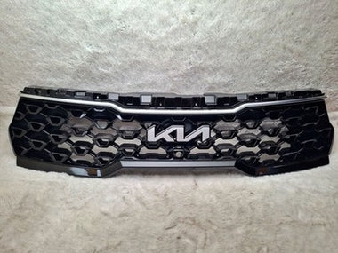2022-2024 Kia Sorento Front Radiator Grille for Camera OEM 863A0-P2500