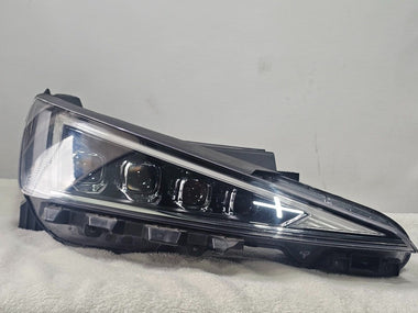 2017-2020 Hyundai Elantra Right Passenger LED Projector Headlight OEM 92102F2700