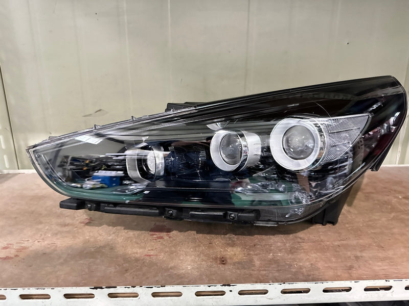 2017-2022 Hyundai Elantra GT i30 Left Driver Full LED Headlight OEM 92101-G3200