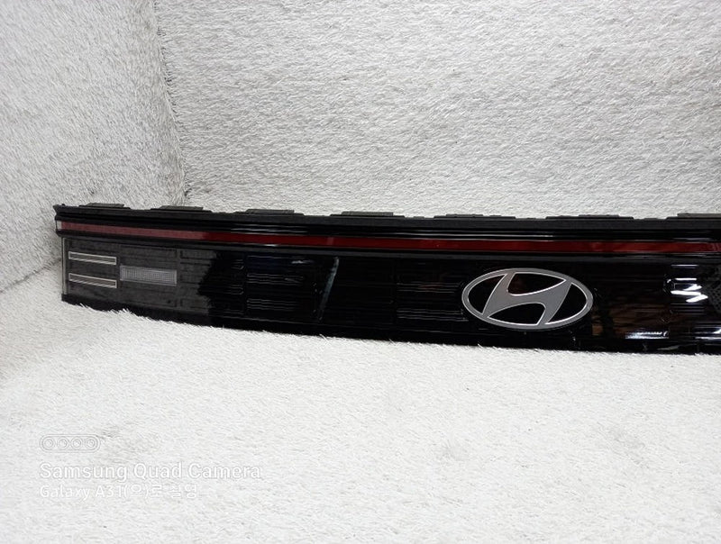 2024-2026 Hyundai Sonata Rear Center LED Tail Light OEM 92409-L1600/L1550