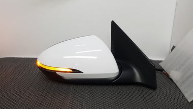 2020 Hyundai Elantra Right Passenger Camera Side Mirror OEM 87620-F2510WAW