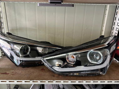 2016-2018 Hyundai Santa Fe XL HID Xenon Headlight Assembly PAIR OEM