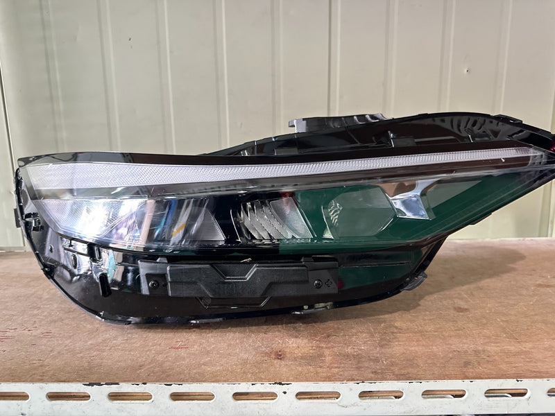 2024-2025 Hyundai Elantra CN7 Right Passenger LED Headlight Lamp OEM 92102-AA600
