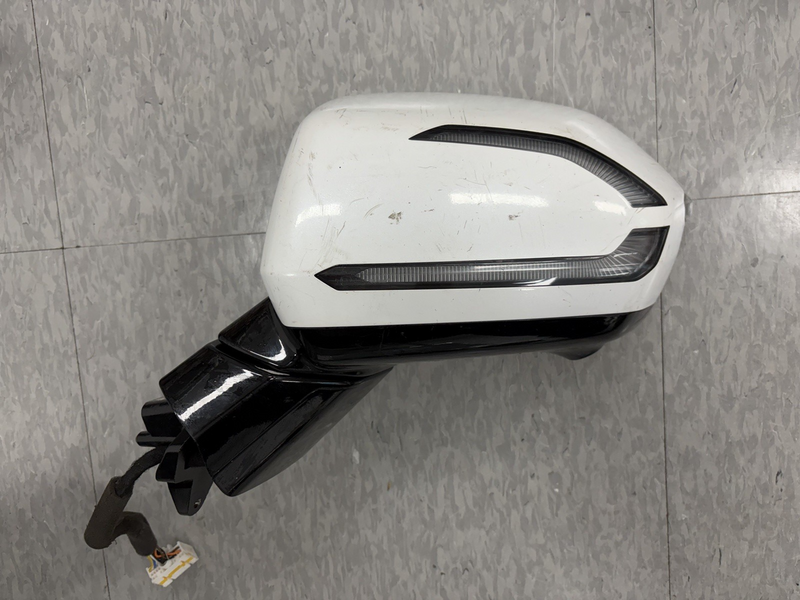 2019-2022 Hyundai Palisade LX2 Calligraphy LH Mirror Camera BSM WC9 White OEM