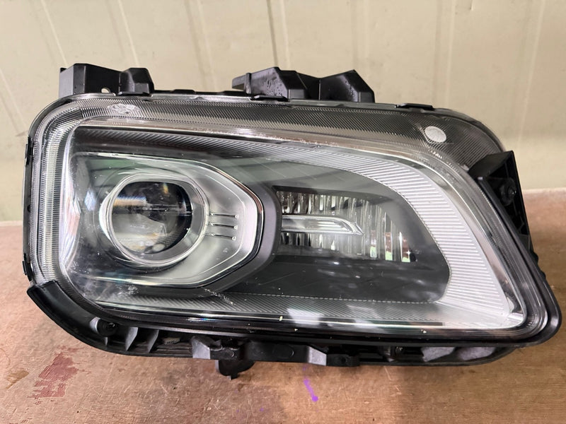 2018-2022 Hyundai Kona OS Hybrid EV LED Headlight RH 10-Pin OEM 92102J9100