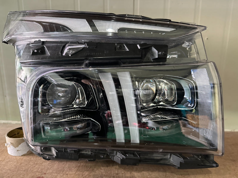 OEM 2021-2023 Hyundai Santa Fe Passenger Right Full LED Headlight 92102S1600