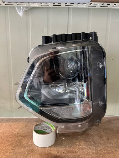 2018-2023 Hyundai Santa Fe TM Left Driver Halogen Headlight Used OEM 92101-S1000