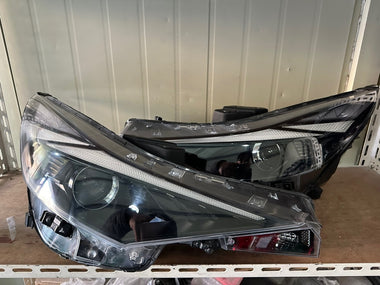 2021-2025 Hyundai Elantra CN7 Right Passenger Halogen Headlight OEM 92102-AA100
