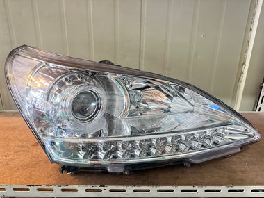 2009-2016 Hyundai Equus VI Right Passenger HID Xenon Headlight OEM 92102-3N001