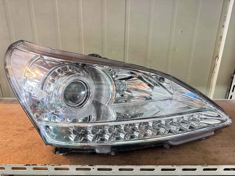 2009-2016 Hyundai Equus VI Right Passenger HID Xenon Headlight OEM 92102-3N001