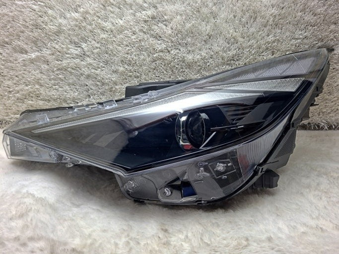 2021-2023 Hyundai Elantra CN7 Left Driver Halogen Headlight OEM 92101-AA100
