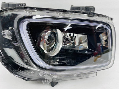 92102-K2210 LED Headlight Hyundai Venue 2019-2024 Right Passenger Side